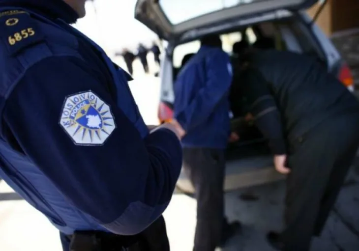 Policija kosovo 872x610