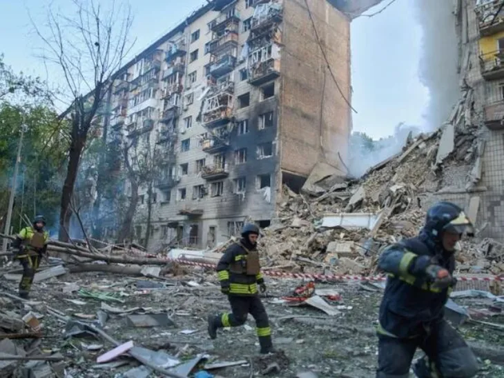 Rusija bombardovala Kijev rat u ukrajini 01