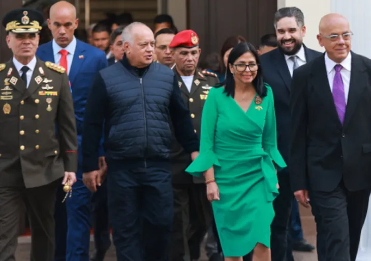 Diosdado Cabello sa Delcy Rodriguez i njenim bratom