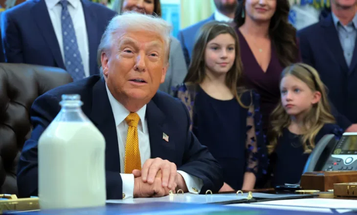 Donald Trump mlijeko