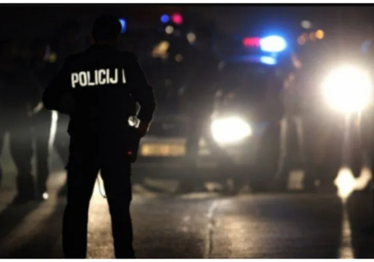 Policija noc nocna udes 872x610