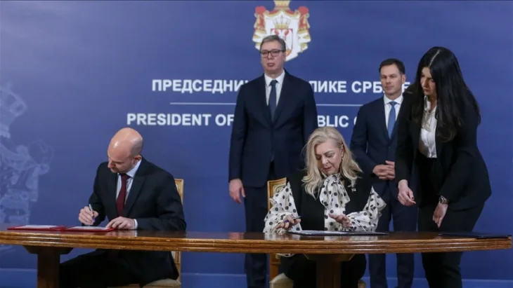 Vucic francuska metro