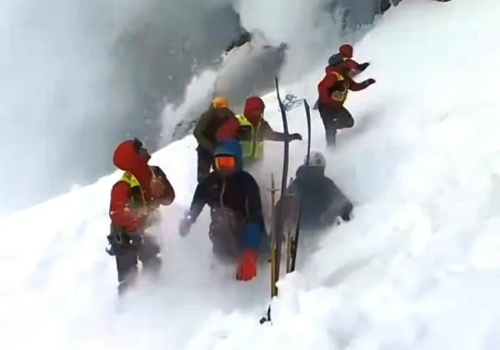 Lavina planinari 872x610