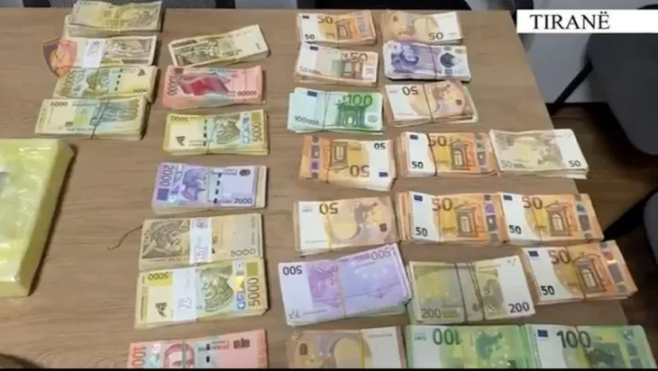 Albanija Zaplijenjeni novac