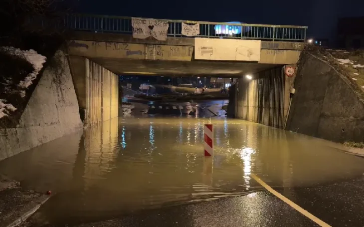 Buca Potok Podvoznjak poplavljen