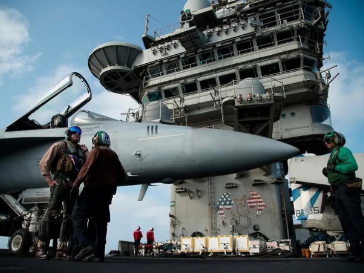 Nosac aviona sad americki