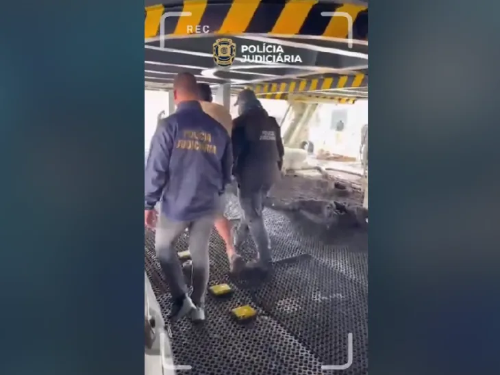 Portugal 01 Portugalska policija presrela narkopodmornicu s gotovo 9 tona kokaina