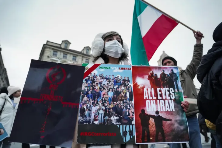 Iran demostracije 01