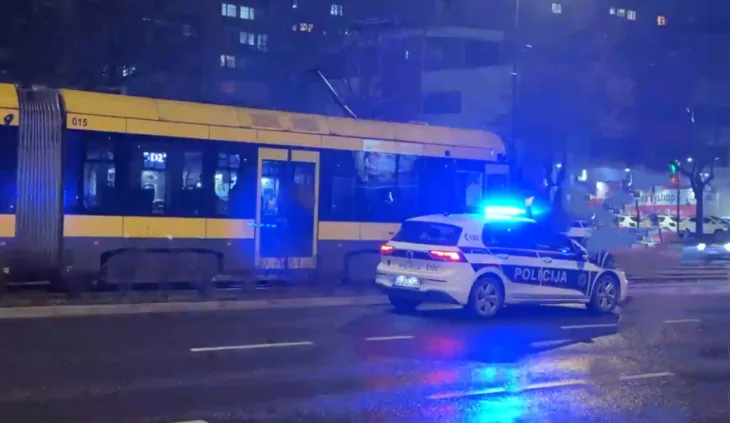 Tramvaj udario pjesaka 02