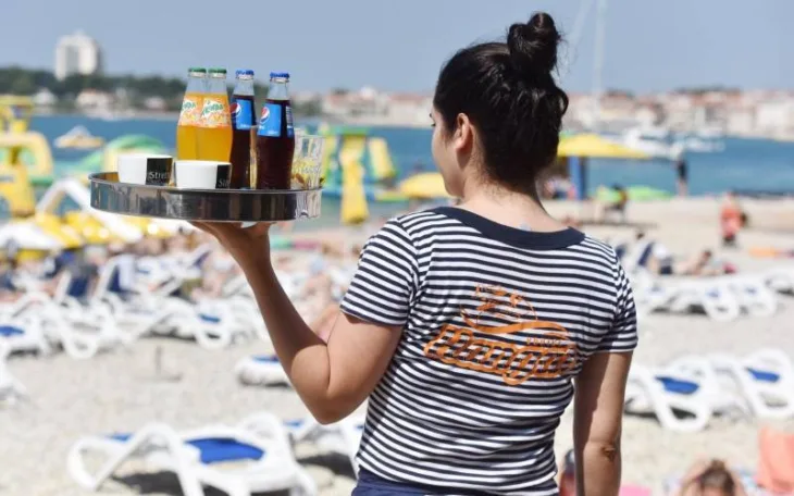 Konobarica posao hr more