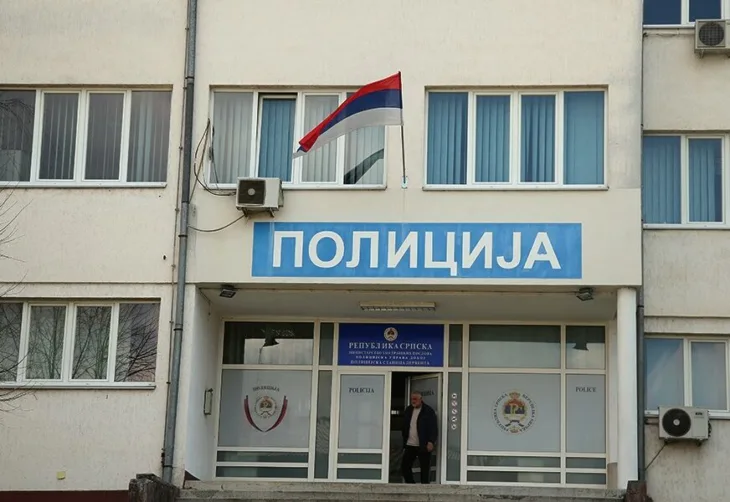 Derventa policija 05 foto S PASALIC 872x600