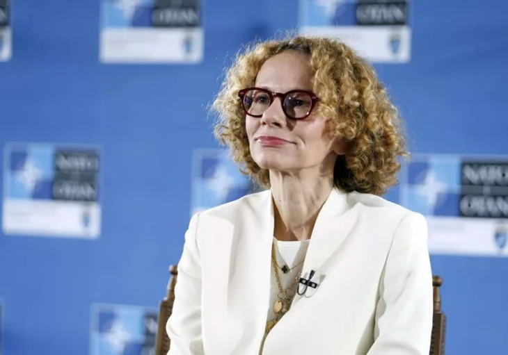 Radmila Sekerinska nato 872x610