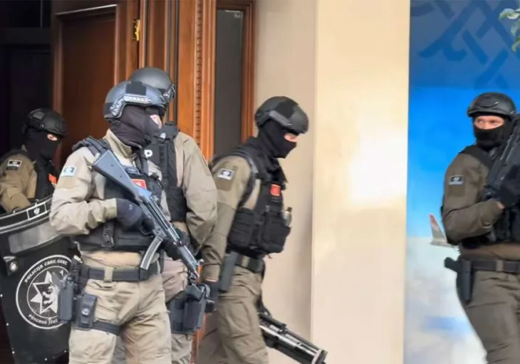 Policija crna gora 872x610