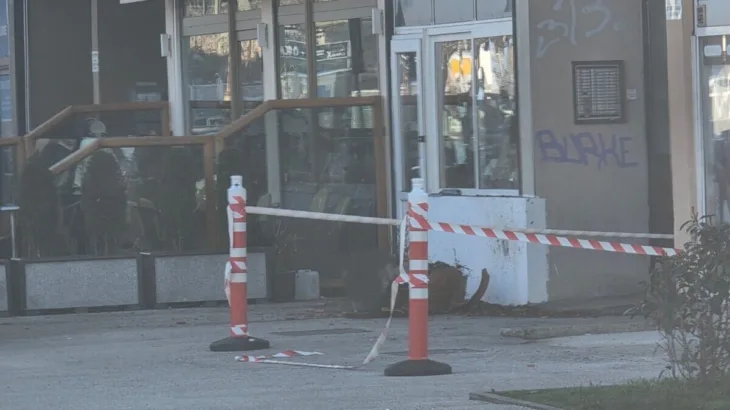 Hrasno bacena bomba 02