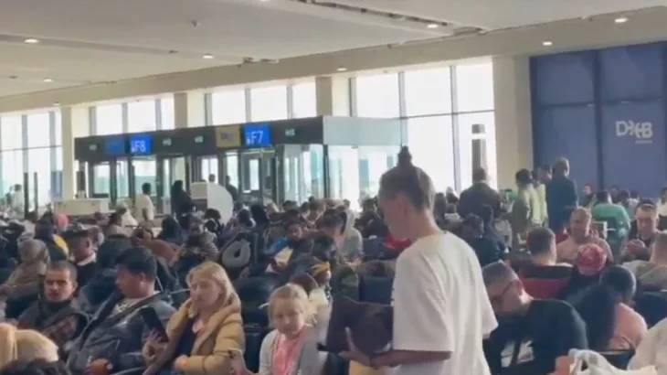 Haos na aerodromu u Dubaiju iran 02