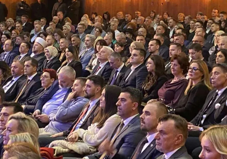 Dan nezavisnosti zenica