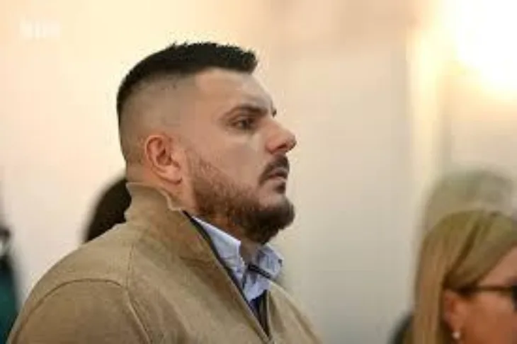 "Semire Efendiću, nije ti kasno podnijeti ostavku! SBIH je zaustavila zakon o BAHATOJ VOŽNJI!" 2 Redzo lemezan