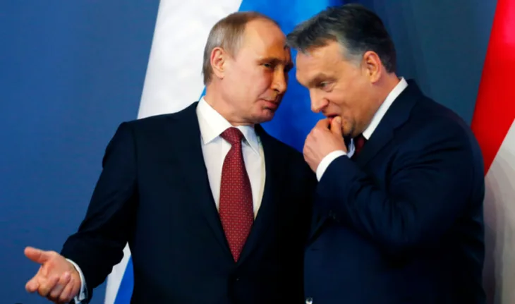 Vladimir Putin Viktor Orban pamflet