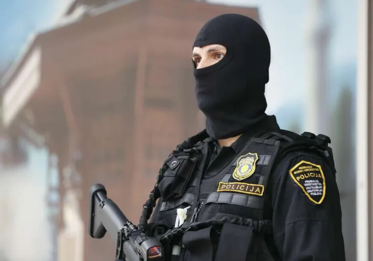 Policija F Bi H 2 Foto Fena 872x610