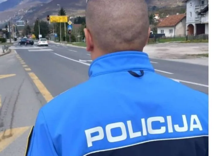 Policija 03