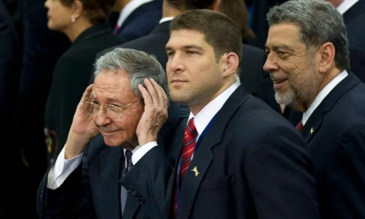 Raul Guillermo Rodriguez Castro sa svojim djedom