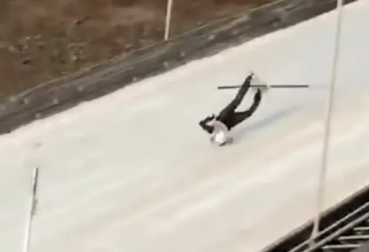 Italijanski skakac dozivio tezak pad 872x596