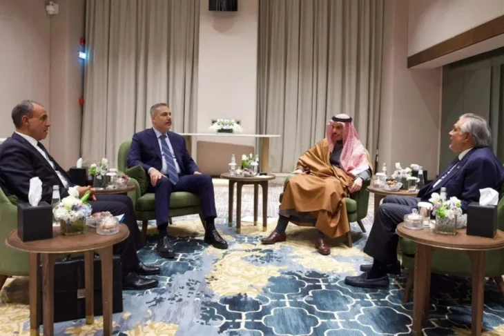 Ministri vanjskih poslova Turske Saudijske Arabije Egipta i Pakistana