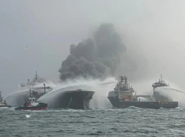 Napad na brod nafte dubai