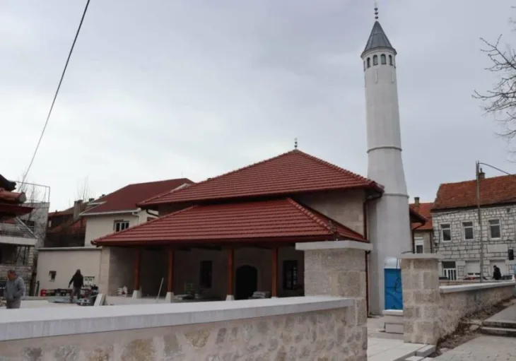 Dugalica dzamija 872x610