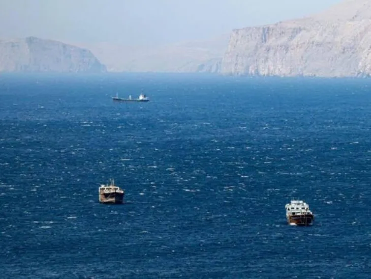 Hormuški moreuz brodovi