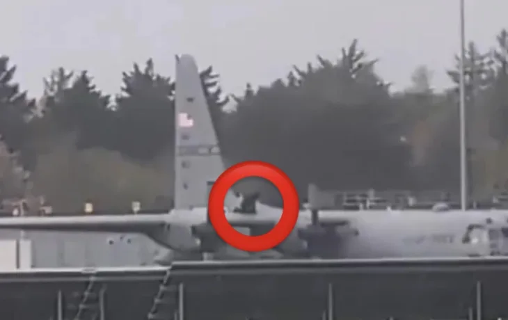 Americki vojni avion