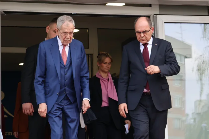 Christian Schmidt Alexander Van der Bellen