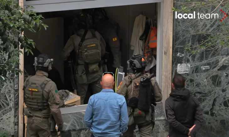 Italija Pljacka banke Napulju u filmskom stilu 04