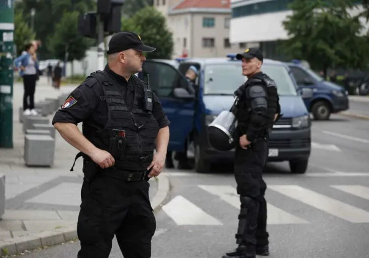 Policija drotovi hitna mup ks policajac 11 872x610