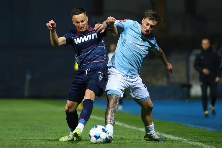 Hsk zrinjski i zeljeznicar