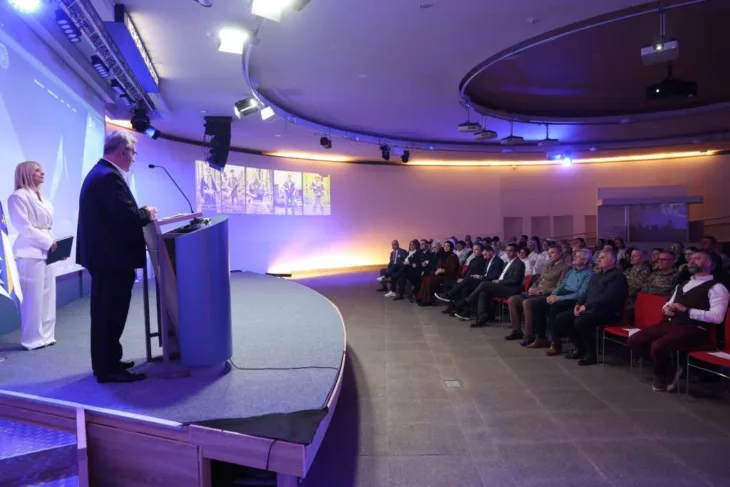 Memorijalni centar sarajevo 4 69ea0addf1606