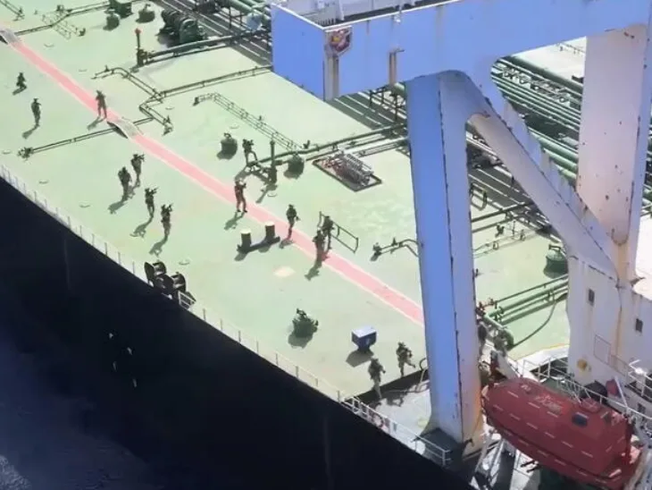 Iran tanker 04 Vojska SAD Zaplijenili