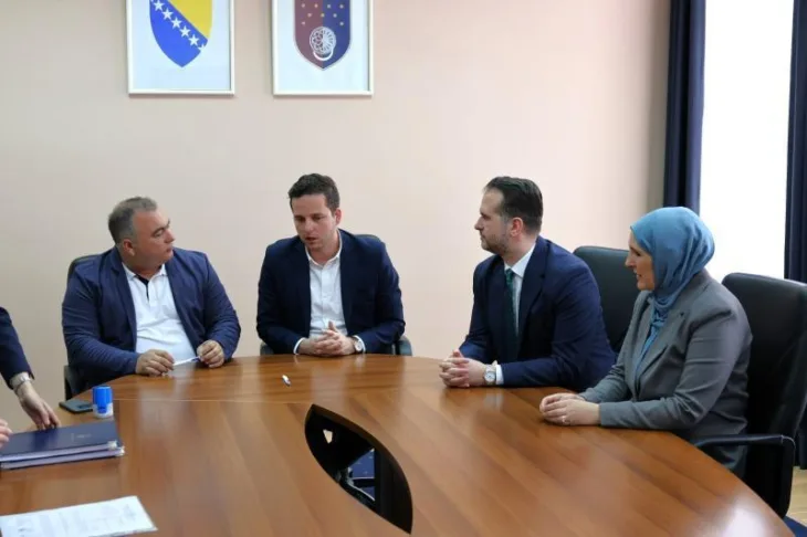 KS kolektivni ugovor