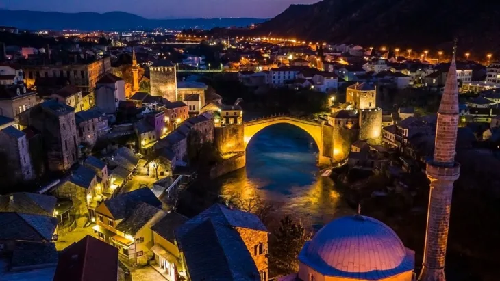Mostar noć