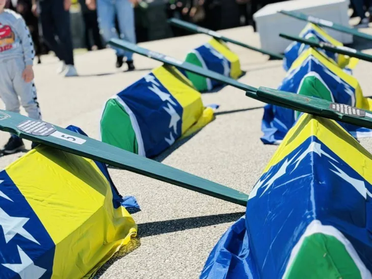 Vlasenica klanjana dzenaza za sest zrtava 2026