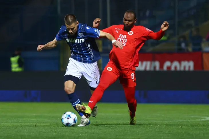 FK Željezničar i FK Velež