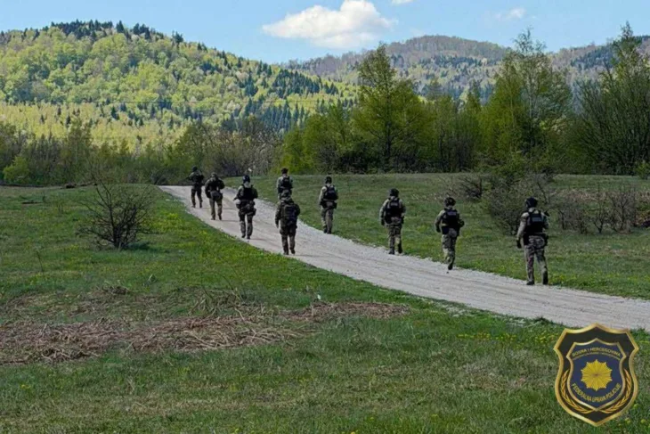 Specijalne jedinice BiH i Slovačke trening