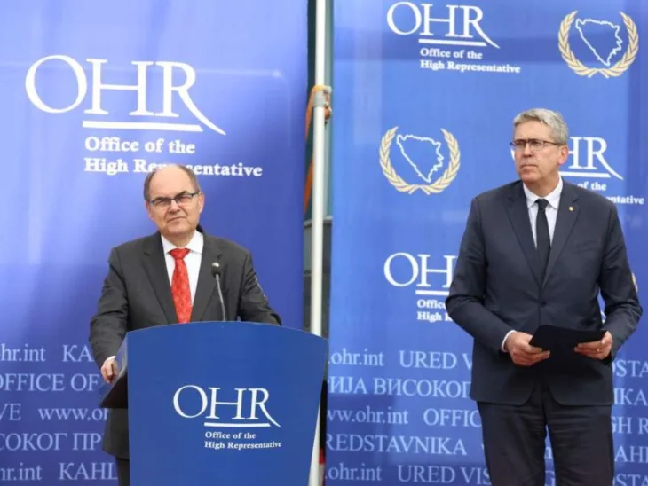 Schmidt i Avdic/ Fena