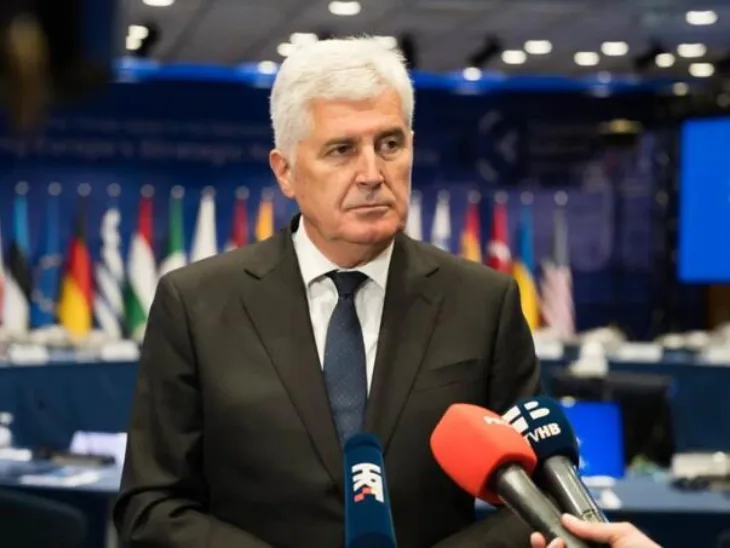 Dragan Covic 04 zagreb