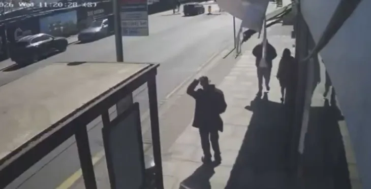 London jevreji izbodeni autobuska stanica