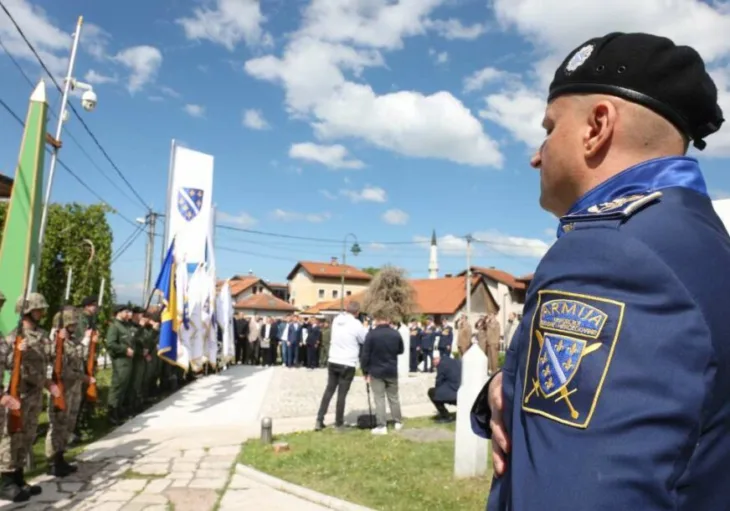 2 maj godisnjica4 872x610