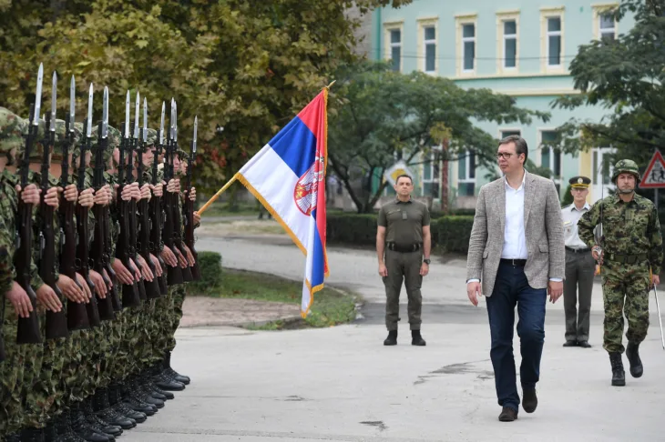 Srbija vojska vucic