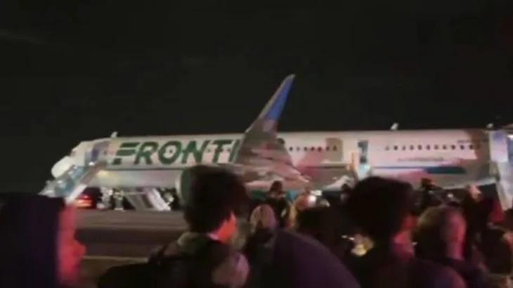 Muskarac preskocio ogradu i izasao na pistu ubio ga avion