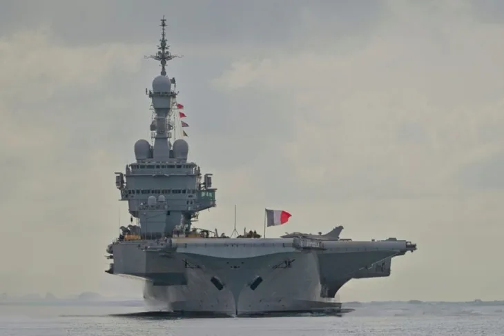 Francuski nosac aviona FS Charles de Gaulle