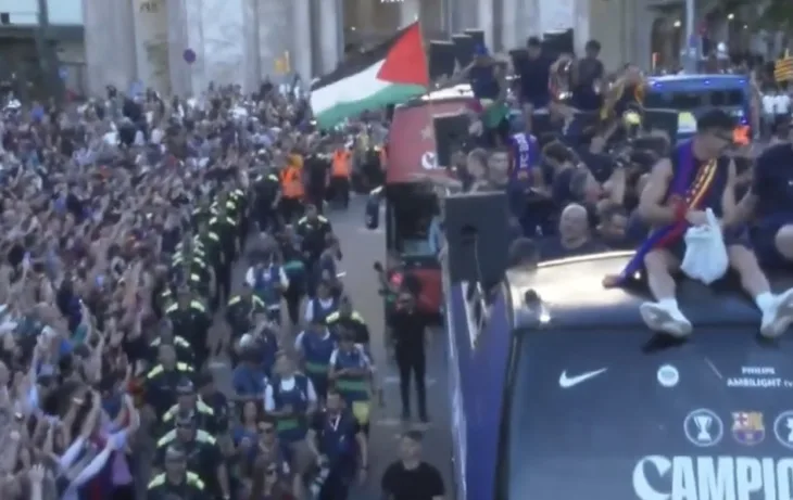 Lamine yamal barcelona zastava palestina